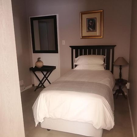 פארל Avo Tree Guesthouse מראה חיצוני תמונה